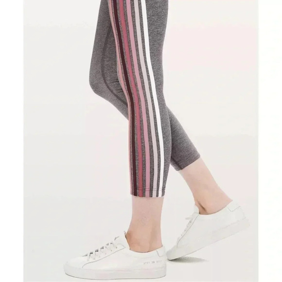 Lululemon Take A Hint Leggings Tight *25" Inseam in Heathered Black Size 4 Small - Picture 1 of 8